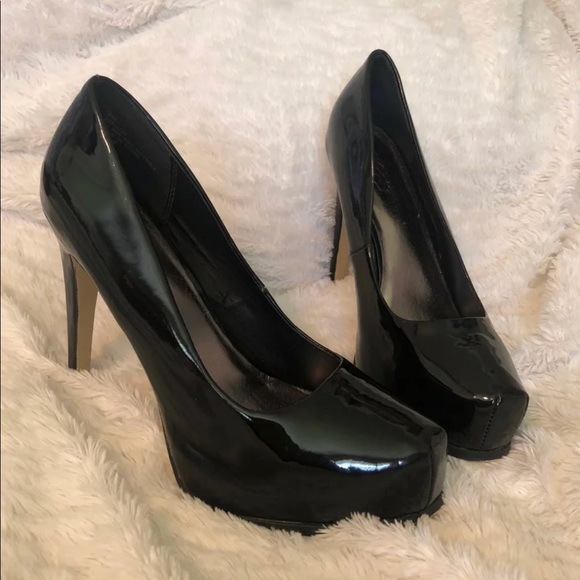 5-INCH CLOSED TOE PATENT BLACK LEATHER HEELS/PUMPS - Picture 1 of 7